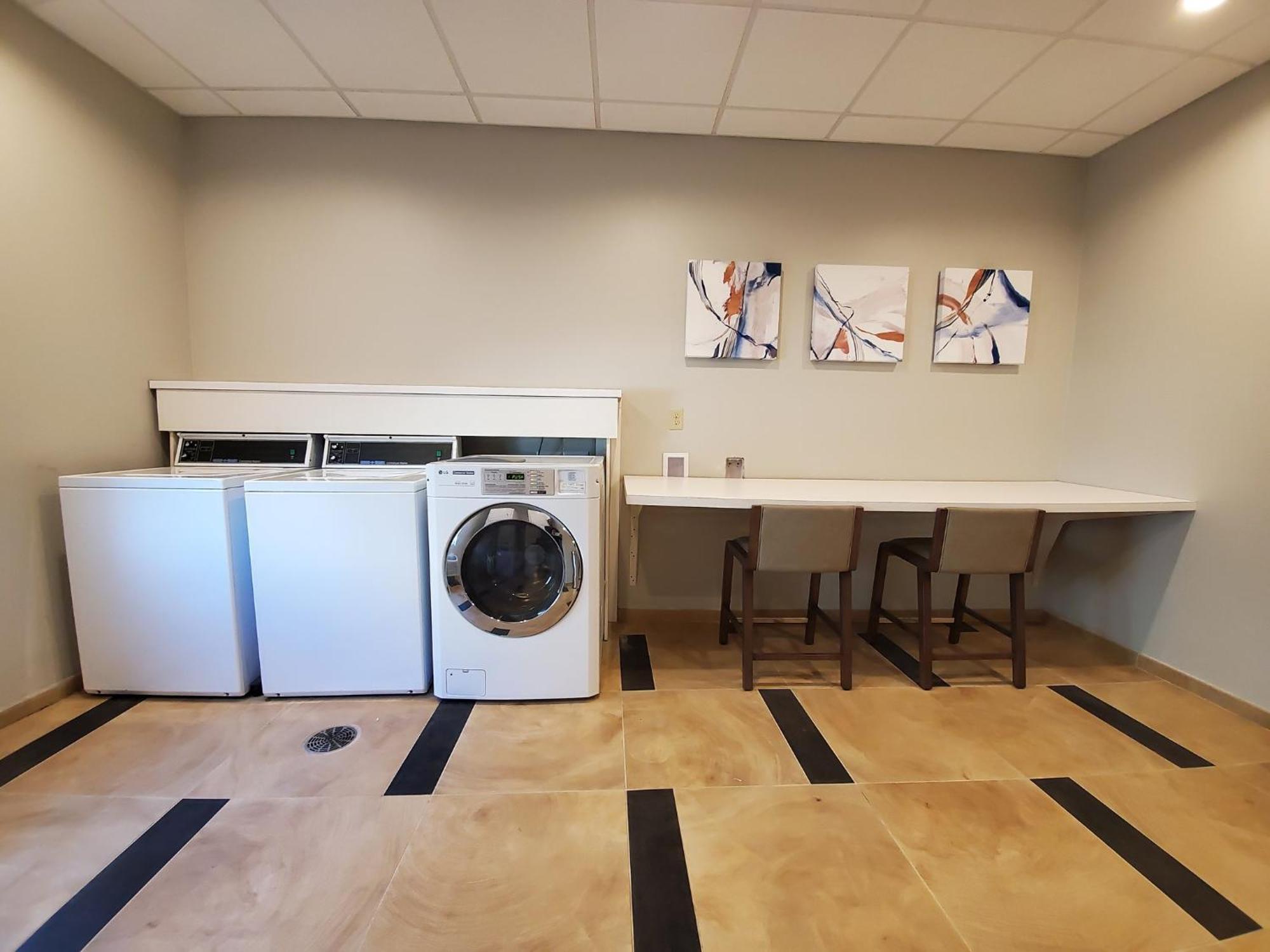 Candlewood Suites - Lake Charles South By Ihg Екстериор снимка